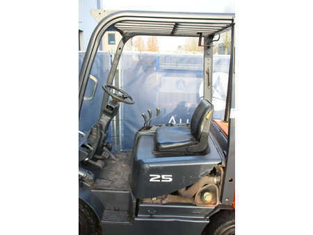 Carrelli elevatori diesel 2011  Doosan D23S-3 (16)