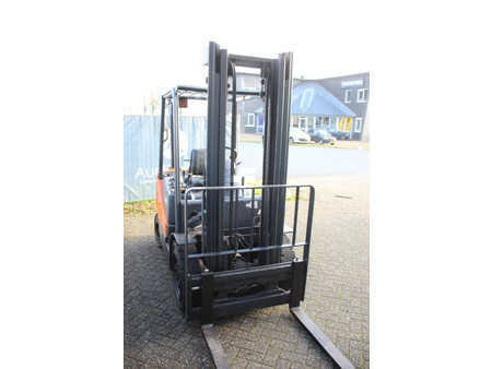 Carrelli elevatori diesel 2011  Doosan D23S-3 (6)