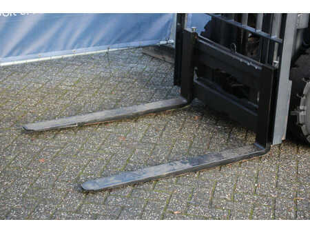 Carrelli elevatori diesel 2011  Doosan D23S-3 (9)