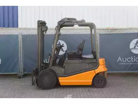 Elektrisk- 4 hjul 2003  Still R 60-35 (2)