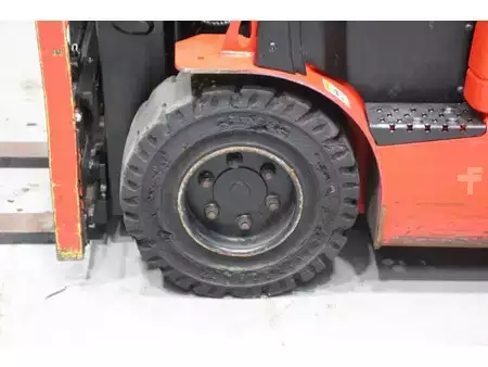 Elektro čtyřkolový VZV 2019  Hyster J2.5XN (14)