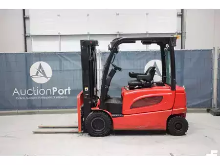 Elektro čtyřkolový VZV 2019  Hyster J2.5XN (2)