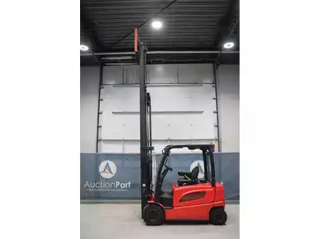 Elektro čtyřkolový VZV 2019  Hyster J2.5XN (29)