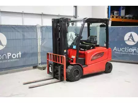 Elektro čtyřkolový VZV 2019  Hyster J2.5XN (8)