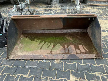 Teleskoptruck fast bom 2003  Manitou SLT 415 E (16)