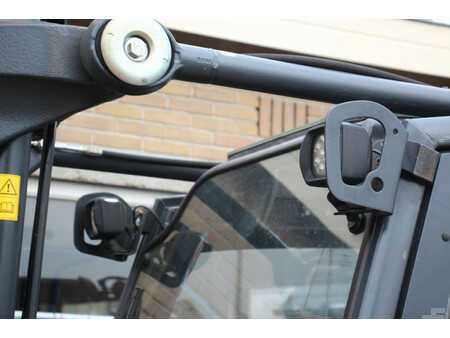 Sähkö - 4 pyör 2017  Linde E30HL-01/600 (12)