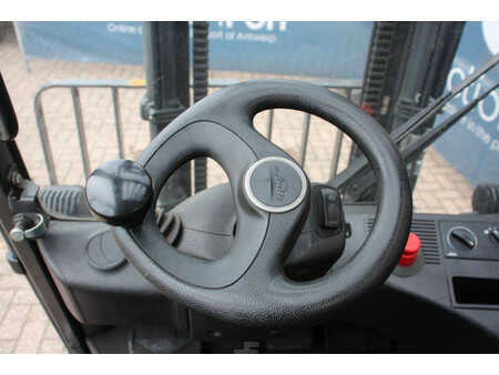 Sähkö - 4 pyör 2017  Linde E30HL-01/600 (23)