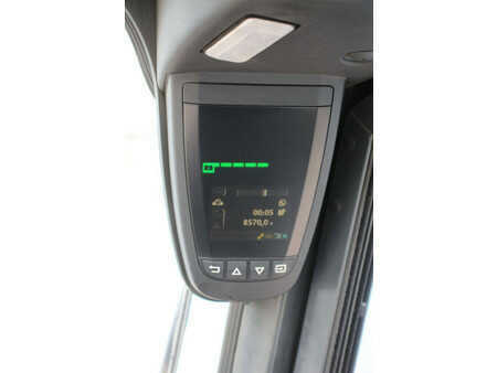 Sähkö - 4 pyör 2017  Linde E30HL-01/600 (26)