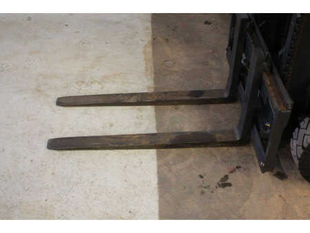 Electric - 4 wheels 2014  Linde E14-02 EVO (12)