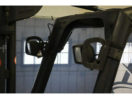 Electric - 4 wheels 2014  Linde E14-02 EVO (13)