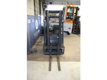 Electric - 4 wheels 2014  Linde E14-02 EVO (7)