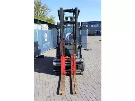 El truck - 4 hjulet 2020  Linde E30HL-01/600 (9)