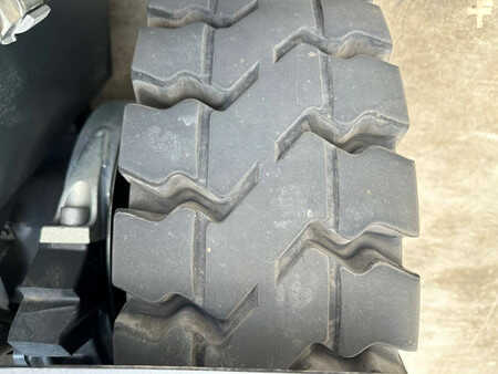 Dieselový VZV 2023  Linde H50D (28)