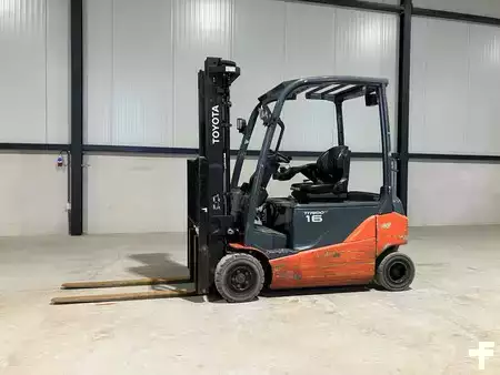 Eléctrica de 4 ruedas 2017  Toyota 8FBM16T (1)