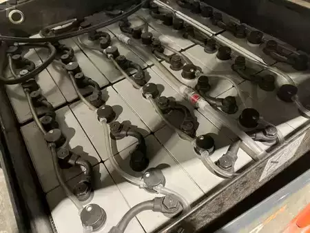 Eléctrica de 4 ruedas 2017  Toyota 8FBM16T (14)