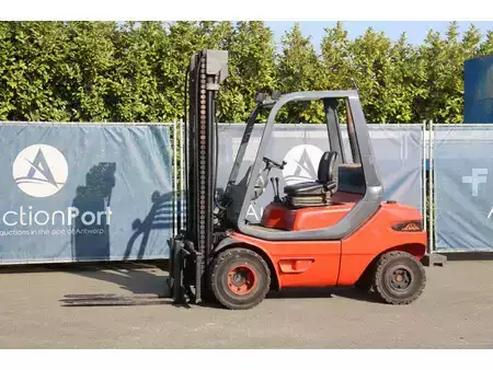 Diesel truck 1986  Linde H30D (1)