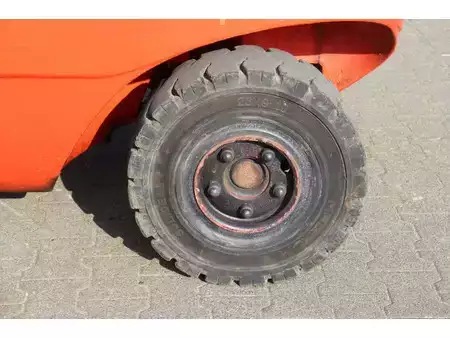 Diesel truck 1986  Linde H30D (15)