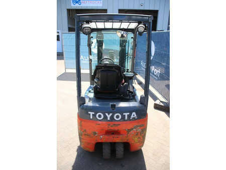 Electric - 4 wheels - Toyota  (4)