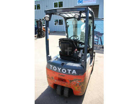 Electric - 4 wheels - Toyota  (5)