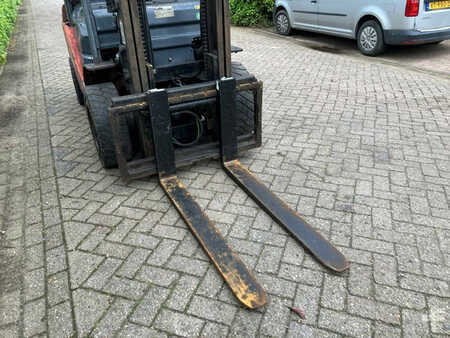 Dieselstapler 2011  Toyota D-52-8FD30 (7)