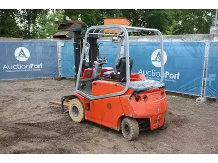 Sähkö - 4 pyör 2003  BT CBE 2.5 AC (3)