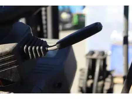 Eléctrica de 4 ruedas 2001  Toyota FBMF25 (25)