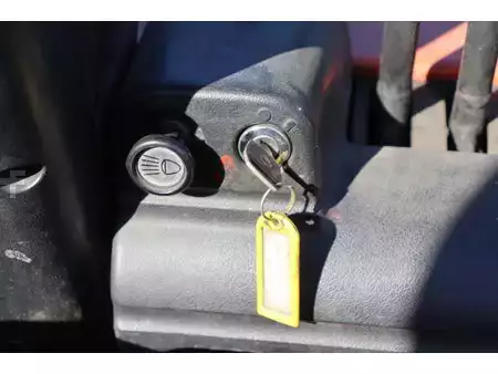 Eléctrica de 4 ruedas 2001  Toyota FBMF25 (27)