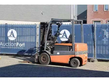 Eléctrica de 4 ruedas 2001  Toyota FBMF25 (3)