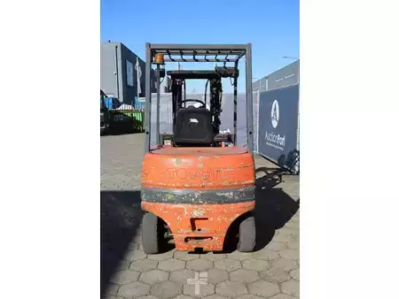 Eléctrica de 4 ruedas 2001  Toyota FBMF25 (5)