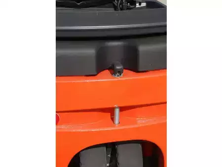 Elektromos 4 kerekű 2017  Linde E16C-02 (17)