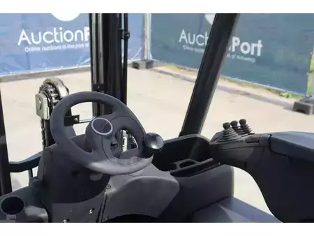 Elektromos 4 kerekű 2017  Linde E16C-02 (22)