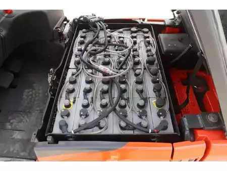 Elektromos 4 kerekű 2017  Linde E16C-02 (31)