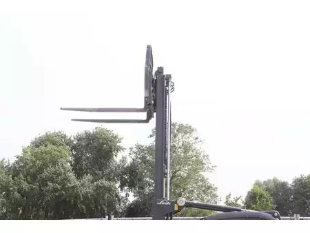 Elektromos 4 kerekű 2017  Linde E16C-02 (34)