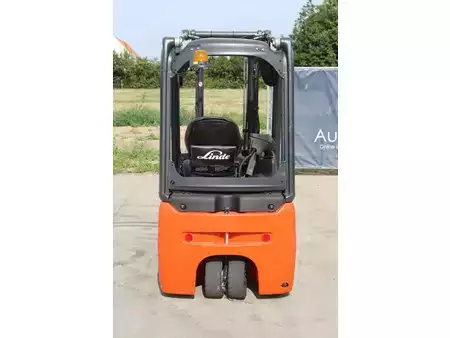 Elektromos 4 kerekű 2017  Linde E16C-02 (5)
