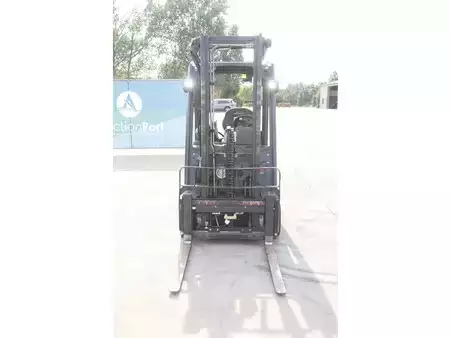 Elektromos 4 kerekű 2017  Linde E16C-02 (8)