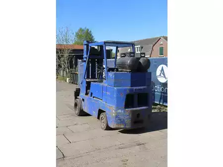 Empilhador a gás - Clark C500-10 (4)