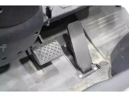 Carrelli elettrici 4 ruote 2023  Doosan B25x-7plus (23)