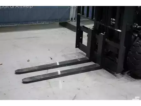 Carrelli elettrici 4 ruote 2023  Doosan B25x-7plus (9)