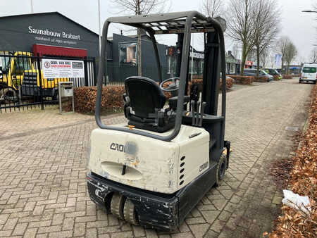 4-wiel elektrische heftrucks 2011  Crown SC4220 (5)
