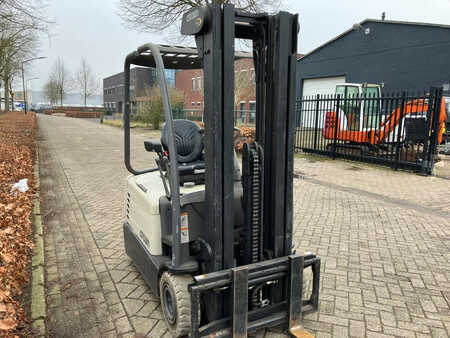 4-wiel elektrische heftrucks 2011  Crown SC4220 (6)