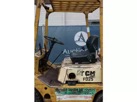 Dízel targoncák - TCM FD25 (20)