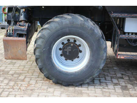 Teleskopstapler-Starr 2008  Manitou MRT 2150 (14)