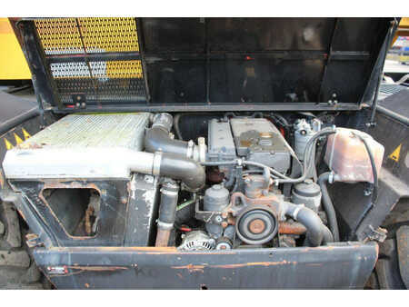 Teleskopstapler-Starr 2008  Manitou MRT 2150 (19)