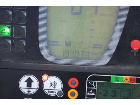 Teleskopstapler-Starr 2008  Manitou MRT 2150 (27)