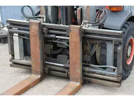 LPG VZV 2005  Linde H35T (11)
