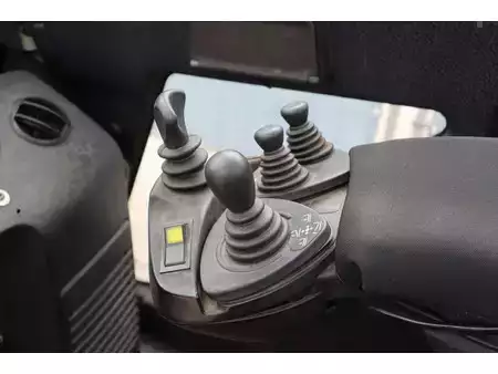LPG VZV 2005  Linde H35T (32)