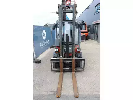 LPG VZV 2005  Linde H35T (8)