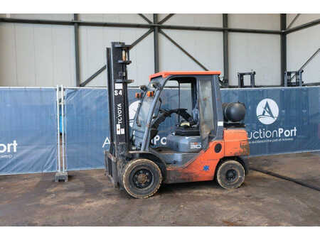 Treibgasstapler 2018  Toyota 02-8FGF30 (1)