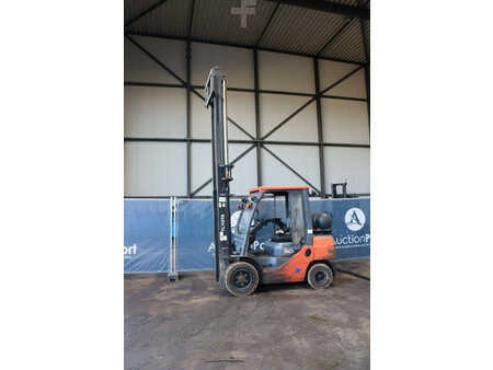 Treibgasstapler 2018  Toyota 02-8FGF30 (25)