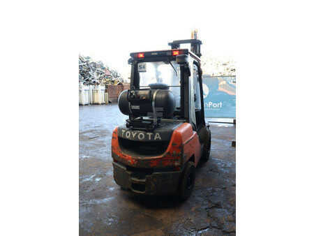 Treibgasstapler 2018  Toyota 02-8FGF30 (6)